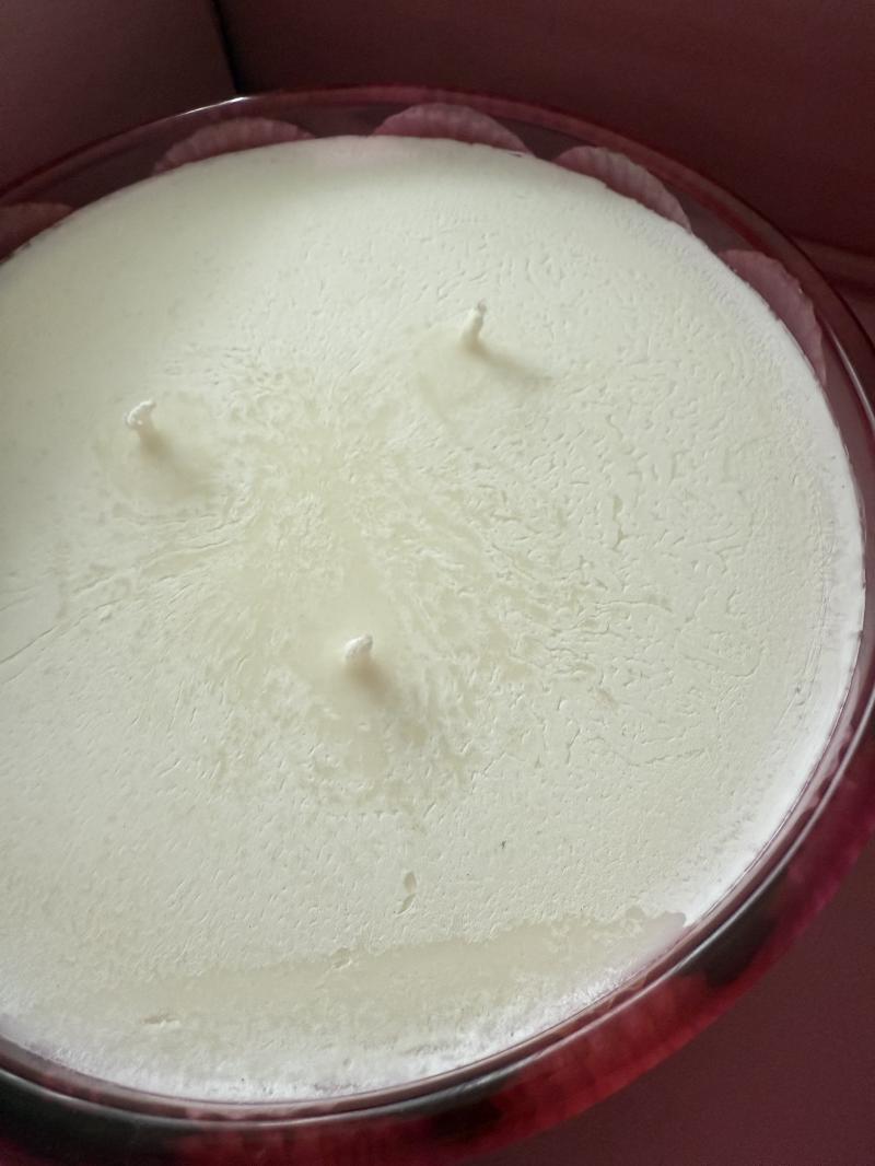 021 Red Shell Soy Candle in Epoxy Bowl – Limited Edition from Koh Samui