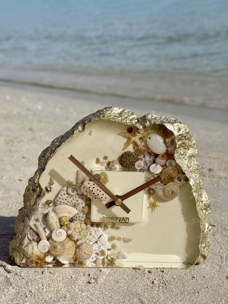 031 Seashell Resin Table Clock – Island Time from Koh Samui