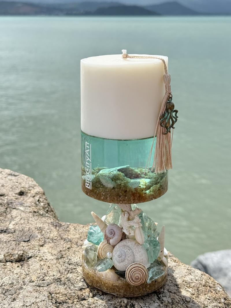 082 Soy candle and epoxy resin