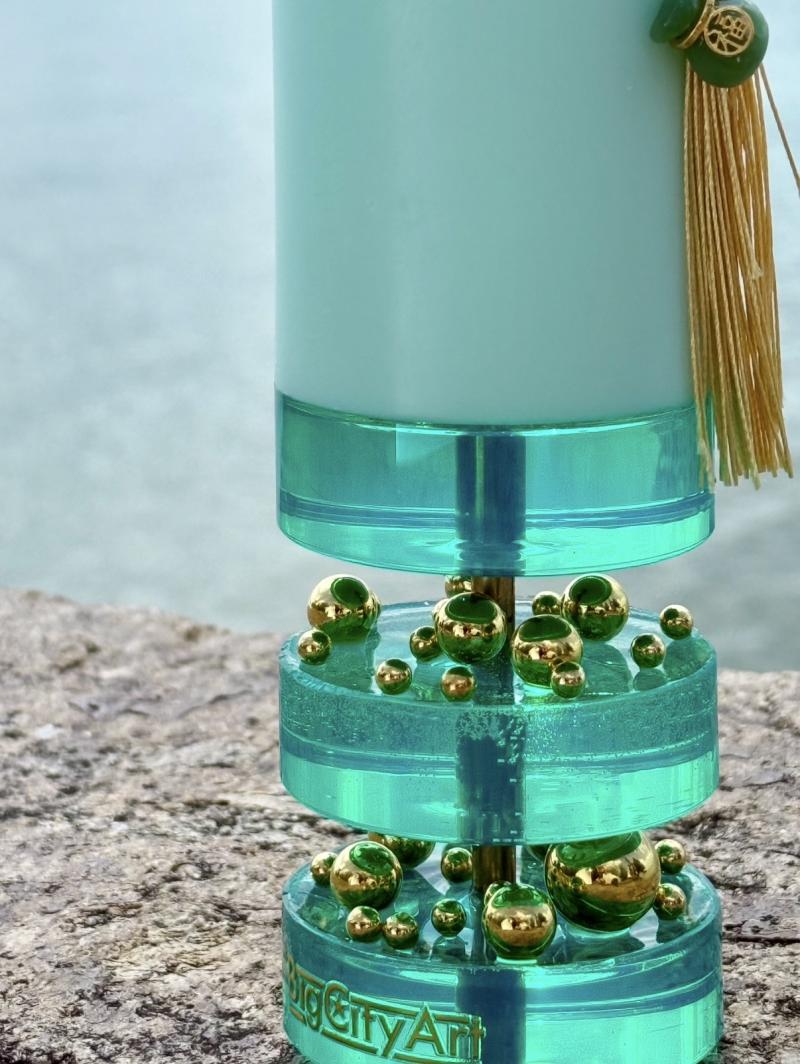 106 Soy candle with epoxy resin base