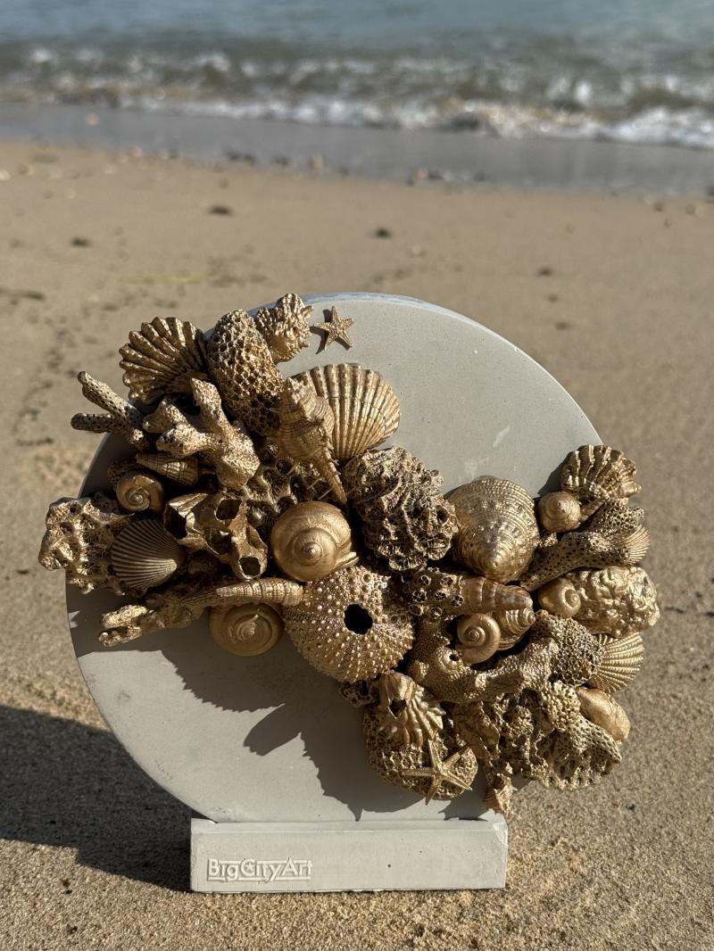 113 Art object made of plaster and shells from Samui