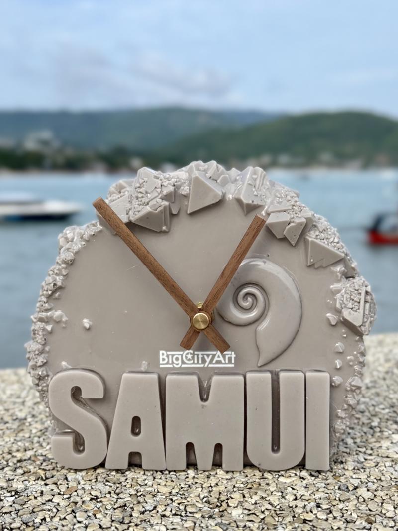 144 Table clock