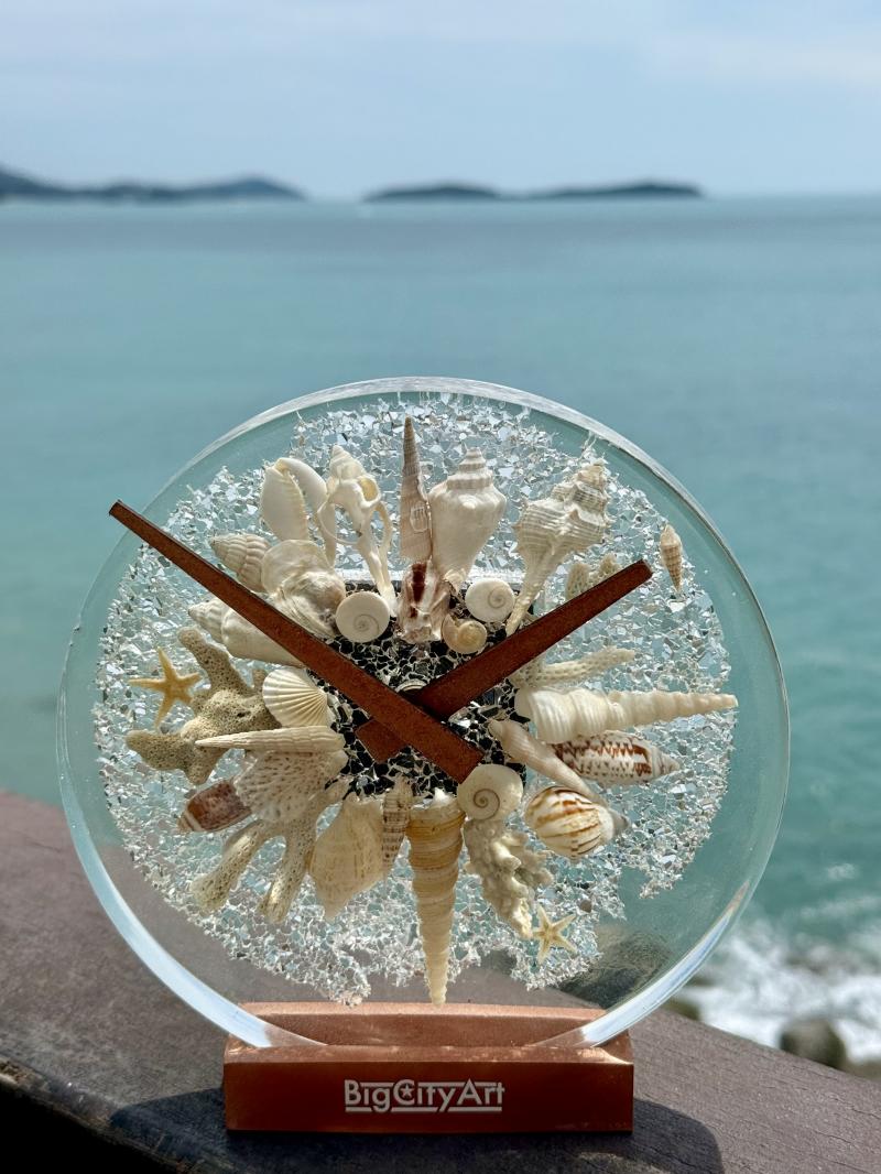 150 Table clock